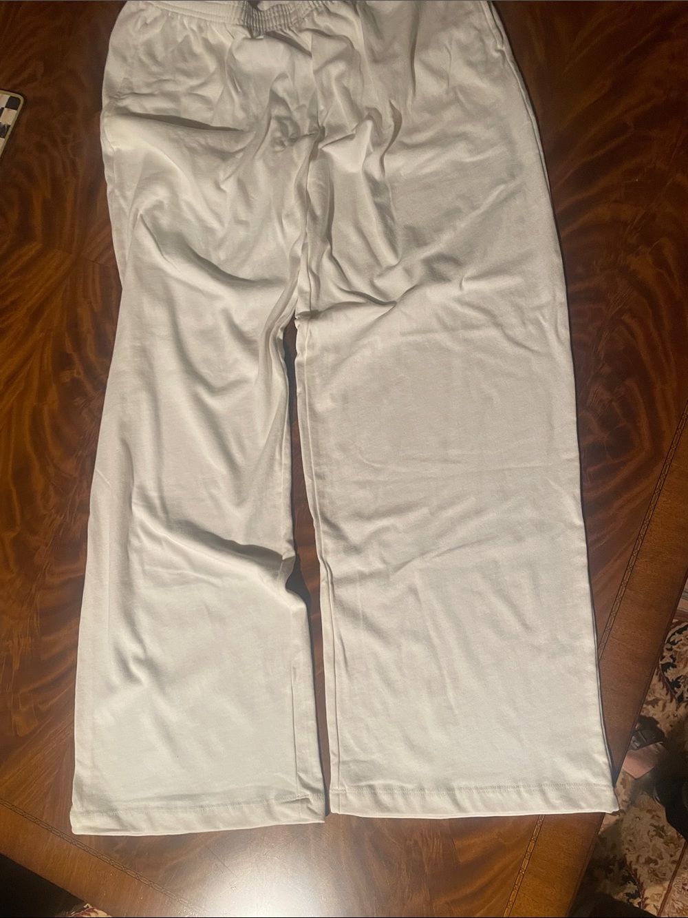 Set Women’s White Lounge Pants - Comfortable Everyday Fit